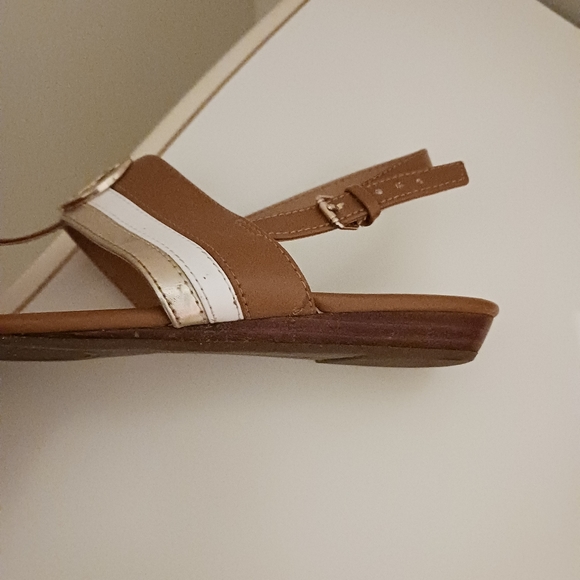 Tommy Hilfiger Sandles - Picture 8 of 8